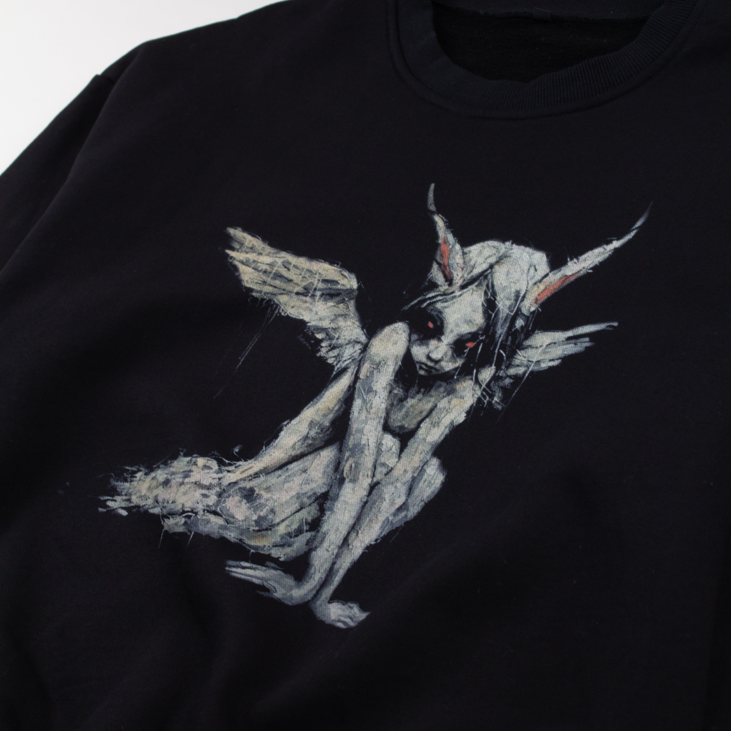 ANGEL CREW NECK
